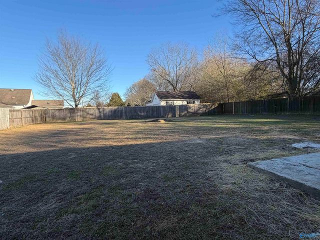 1898 Lowery Road NE, Arab, AL 35016