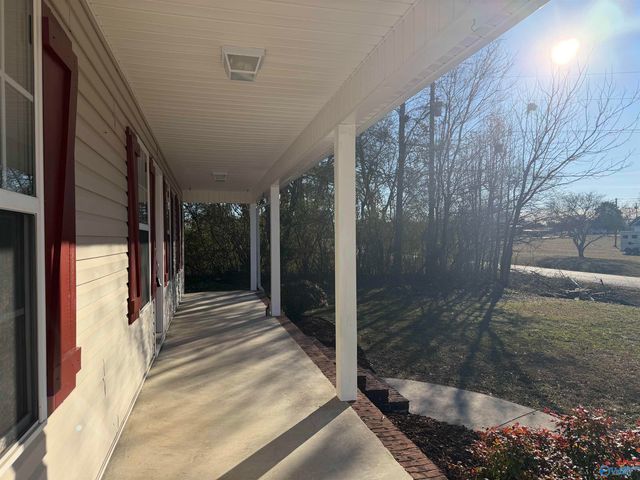 1898 Lowery Road NE, Arab, AL 35016