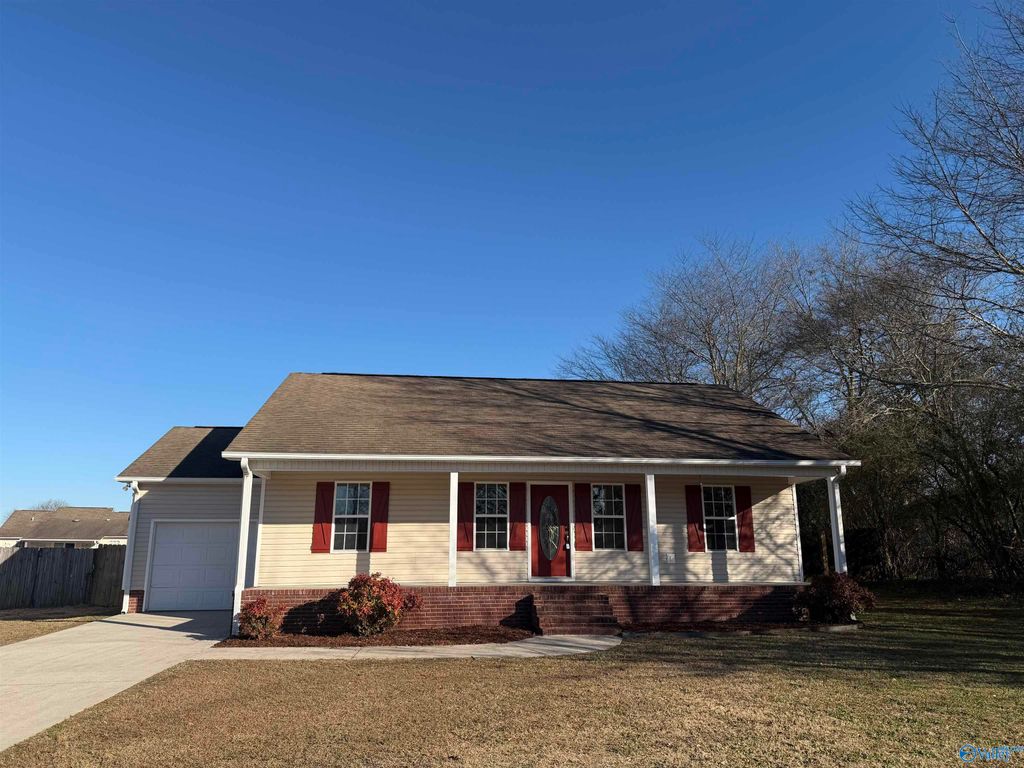 1898 Lowery Road NE, Arab, AL 35016