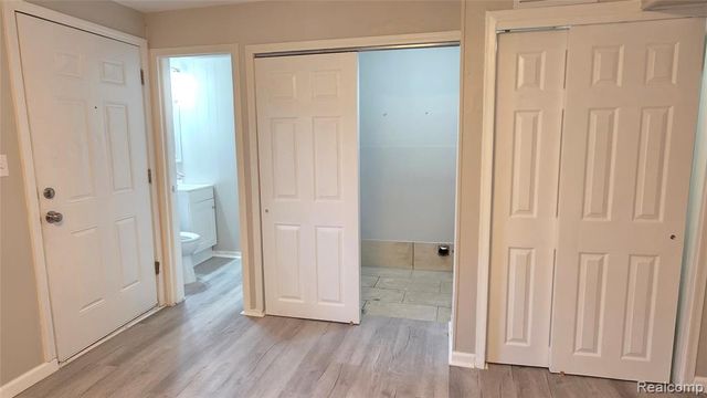 33507 Berville Court, Westland, MI 48186