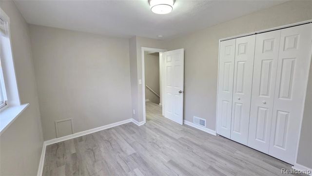 33507 Berville Court, Westland, MI 48186