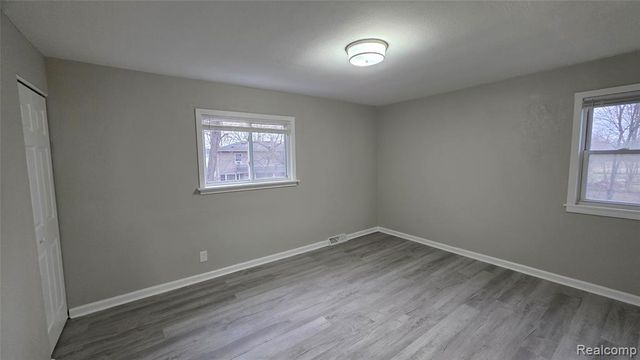 33507 Berville Court, Westland, MI 48186
