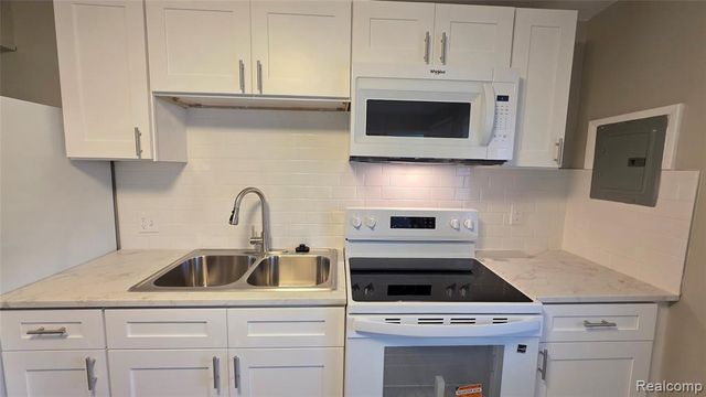 33507 Berville Court, Westland, MI 48186