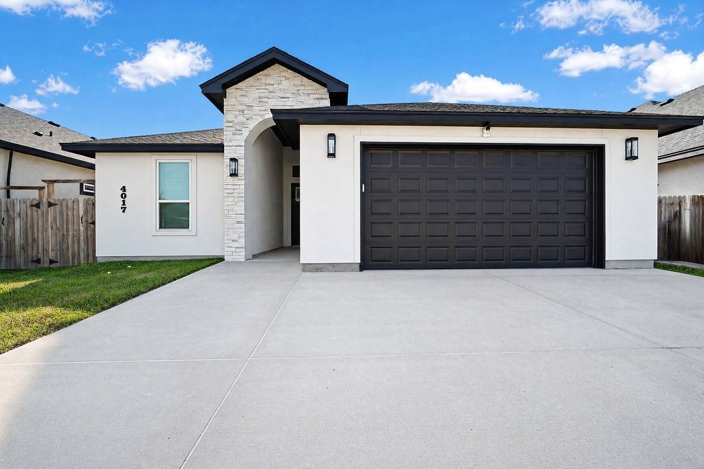 4017 Fold, Corpus Christi, TX 78414 — exterior