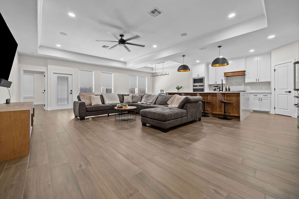 4017 Fold, Corpus Christi, TX 78414 — photo 4