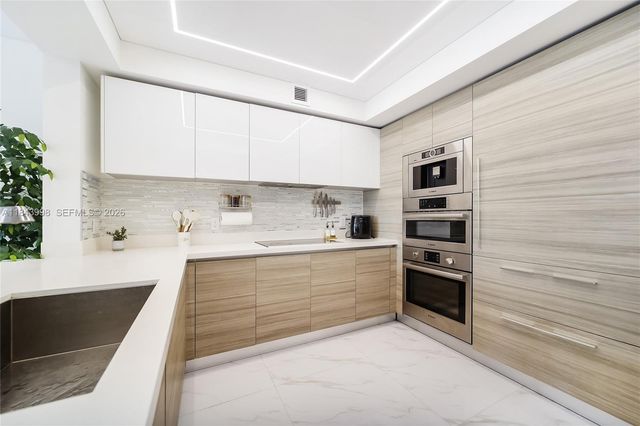 300 Sunny Isles Boulevard 42203, Sunny Isles Beach, FL 33160