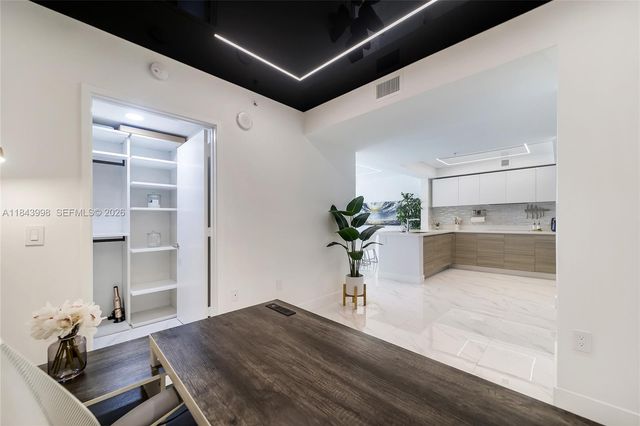300 Sunny Isles Boulevard 42203, Sunny Isles Beach, FL 33160