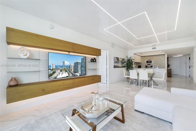 300 Sunny Isles Boulevard 42203, Sunny Isles Beach, FL 33160