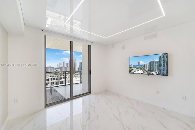 300 Sunny Isles Boulevard 42203, Sunny Isles Beach, FL 33160