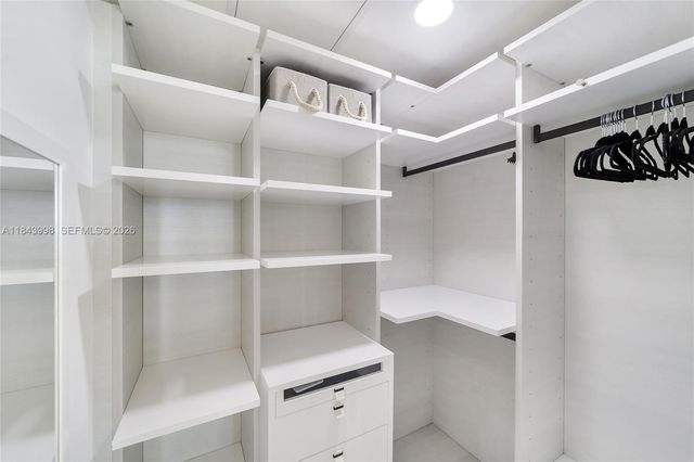 300 Sunny Isles Boulevard 42203, Sunny Isles Beach, FL 33160
