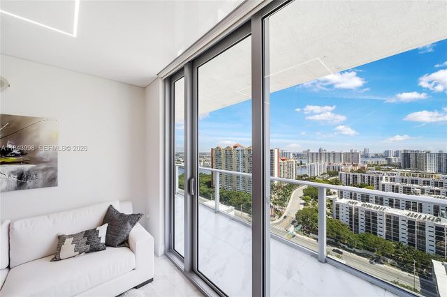 300 Sunny Isles Boulevard 42203, Sunny Isles Beach, FL 33160