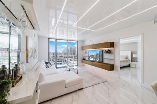 300 Sunny Isles Boulevard 42203, Sunny Isles Beach, FL 33160