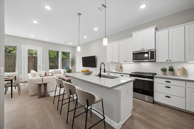 5206 Amber Sunrise Drive, Houston, TX 77018