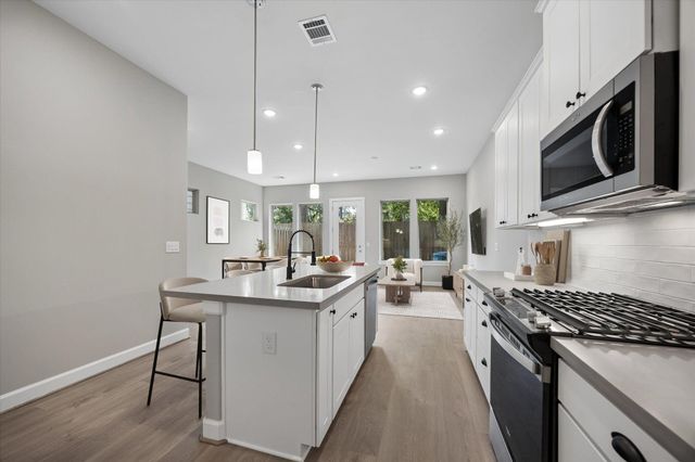 5206 Amber Sunrise Drive, Houston, TX 77018