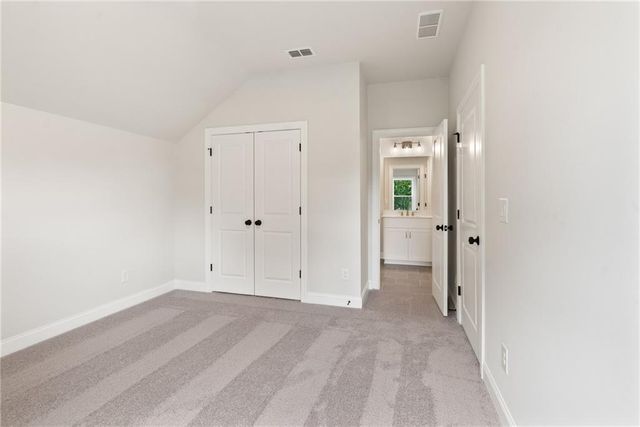 585 Gavitt Drive, Cumming, GA 30040