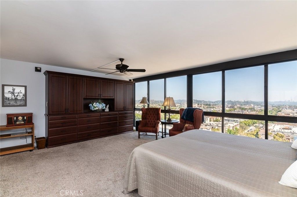 Image 19 of property listing at 222 Monterey Road 1205, Glendale, CA 91206