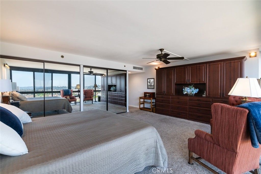 Image 20 of property listing at 222 Monterey Road 1205, Glendale, CA 91206