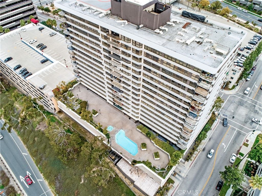 Image 42 of property listing at 222 Monterey Road 1205, Glendale, CA 91206