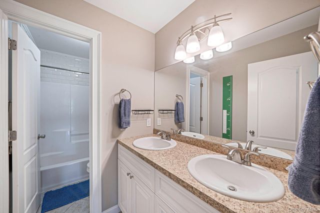 44 Merritts Path, Rocky Point, NY 11778