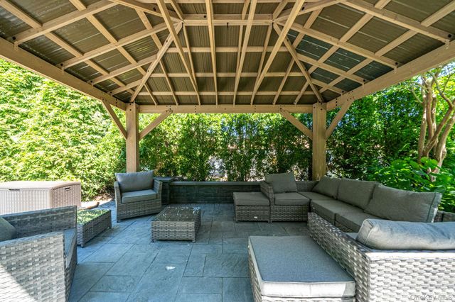 44 Merritts Path, Rocky Point, NY 11778