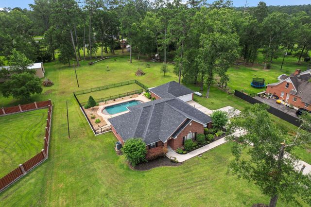 16 Ranchwood Lane, Dayton, TX 77535