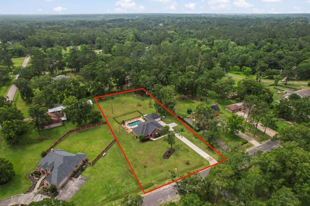 16 Ranchwood Lane, Dayton, TX 77535