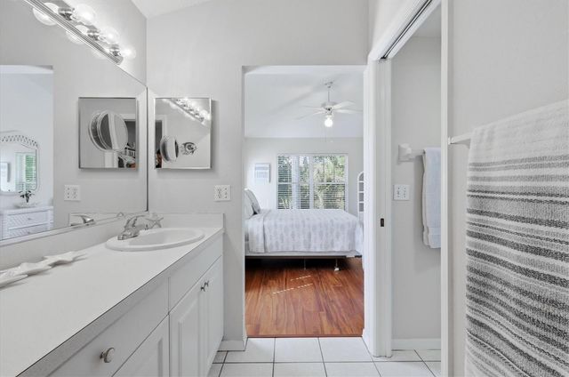 4205 CASTLEBRIDGE LANE 1120, Sarasota, FL 34238