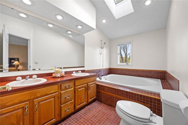 1 Brandywine Lane, Brighton, NY 14618