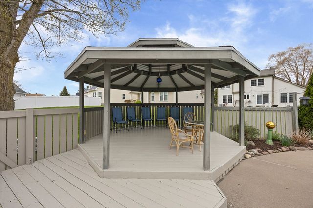 1 Brandywine Lane, Brighton, NY 14618