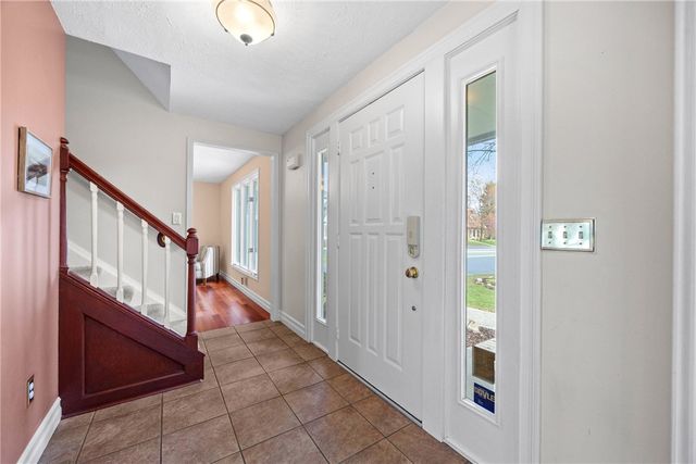 1 Brandywine Lane, Brighton, NY 14618