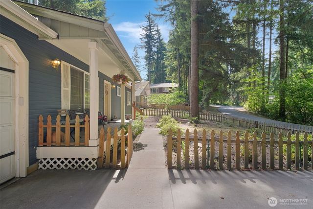 21640 N Clear Lake Blvd SE, Yelm, WA 98597