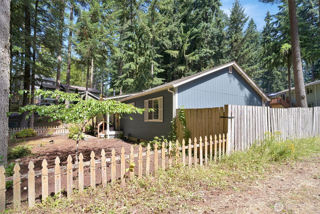 21640 N Clear Lake Blvd SE, Yelm, WA 98597