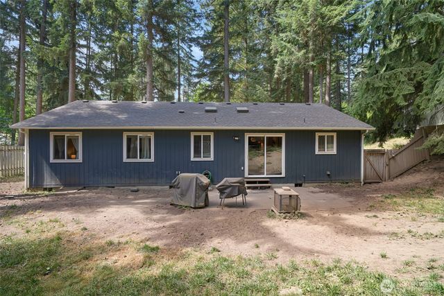 21640 N Clear Lake Blvd SE, Yelm, WA 98597