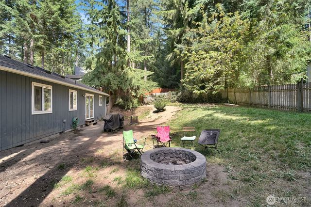 21640 N Clear Lake Blvd SE, Yelm, WA 98597