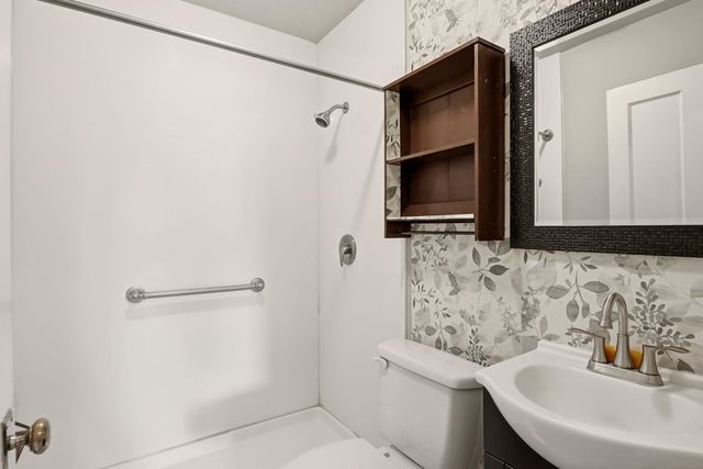 3324 W Gordon Ave, Spokane, WA 99205