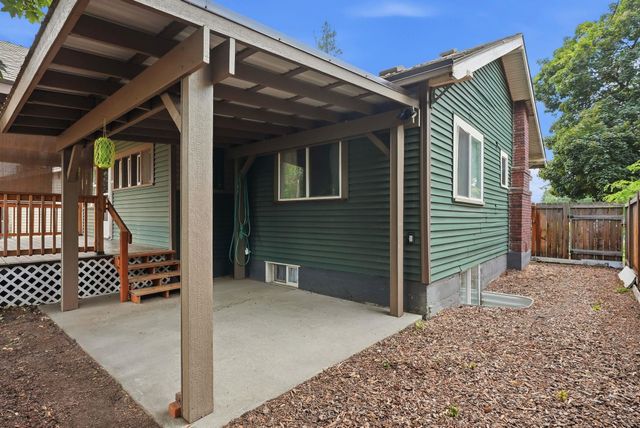 3324 W Gordon Ave, Spokane, WA 99205