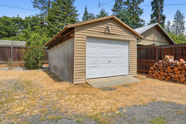 3324 W Gordon Ave, Spokane, WA 99205