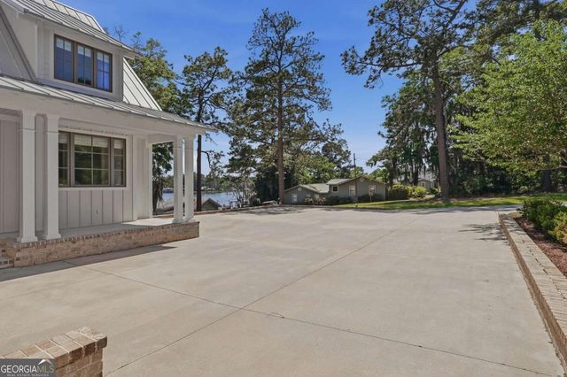 620 Lakeshore Drive, Cordele, GA 31015