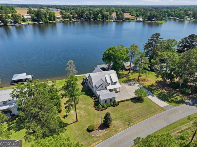 620 Lakeshore Drive, Cordele, GA 31015