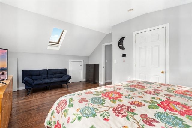 3 Walnut St, Wakefield, MA 01880