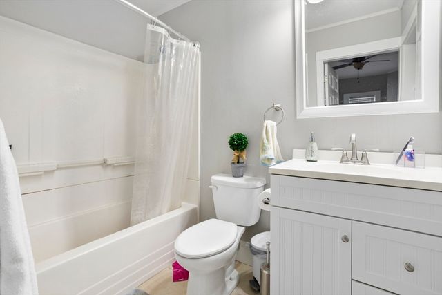 3 Walnut St, Wakefield, MA 01880