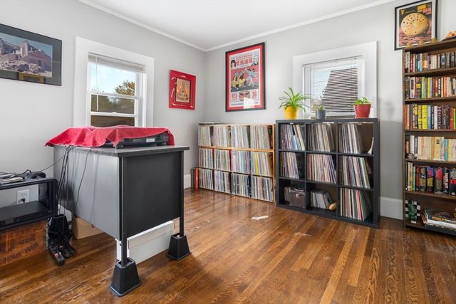 3 Walnut St, Wakefield, MA 01880