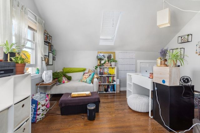 3 Walnut St, Wakefield, MA 01880