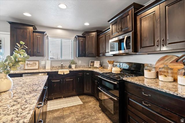 2267 N 225 W, Harrisville, UT 84414