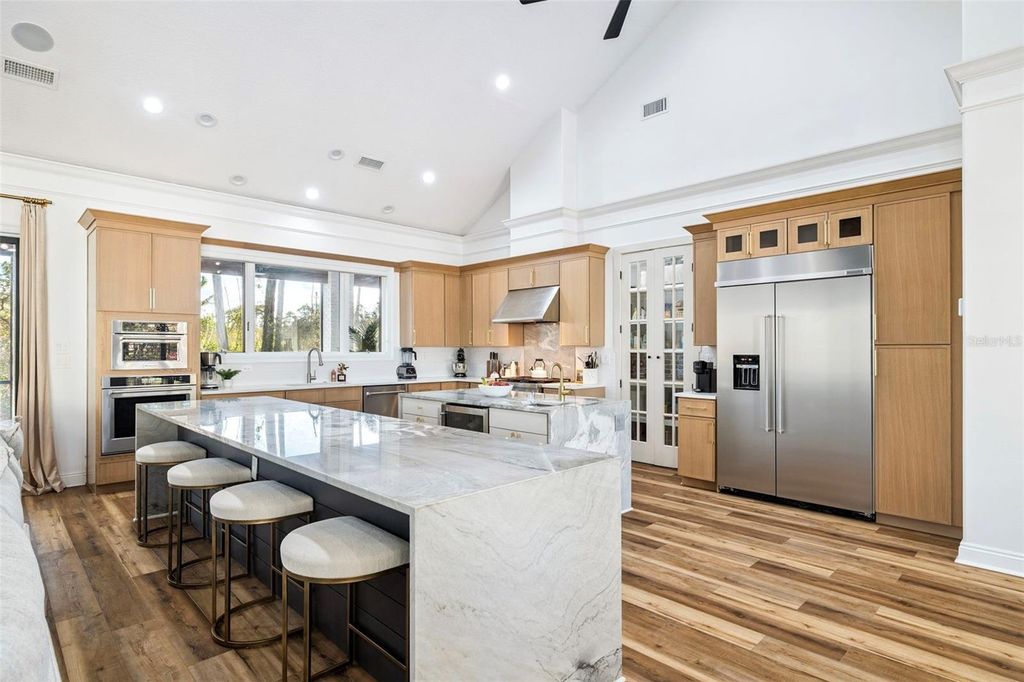 Image 16 of property listing at 410 WINDJAMMER COURT, Destin, FL 32541