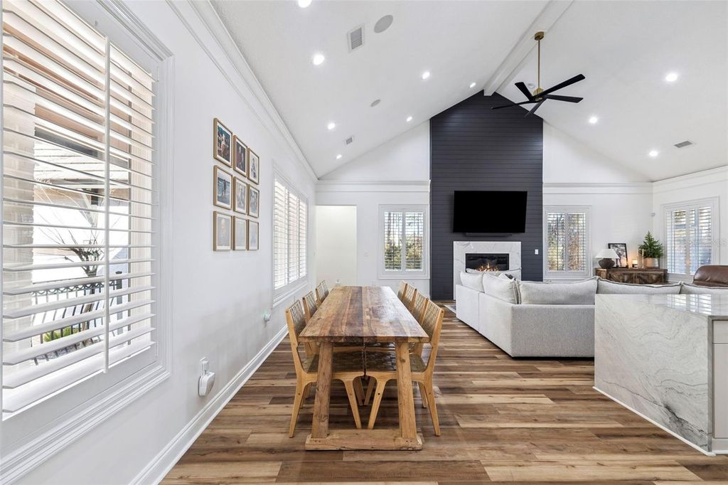 Image 5 of property listing at 410 WINDJAMMER COURT, Destin, FL 32541