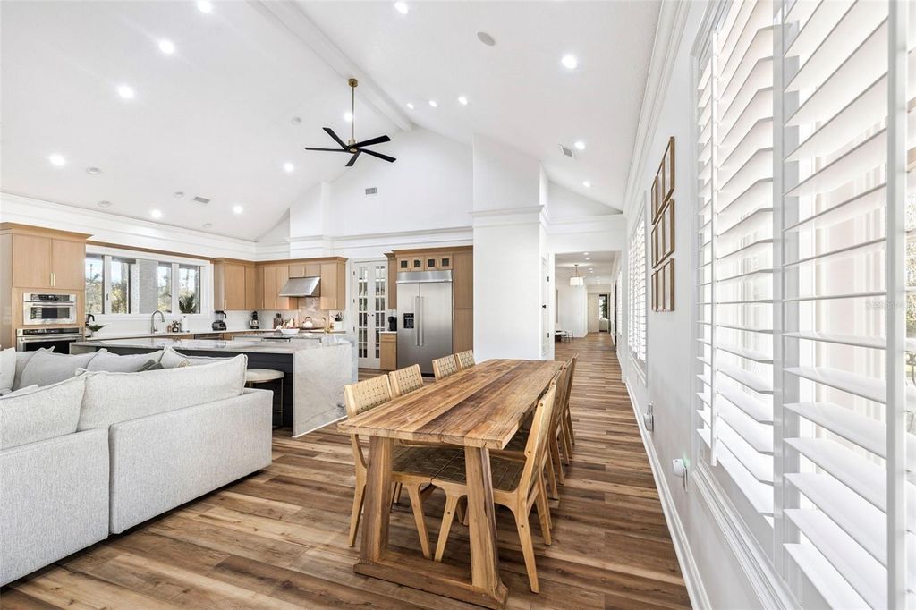 Image 6 of property listing at 410 WINDJAMMER COURT, Destin, FL 32541