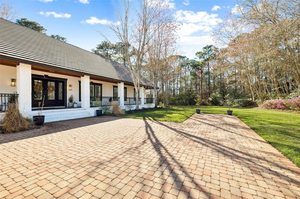 Image 64 of property listing at 410 WINDJAMMER COURT, Destin, FL 32541