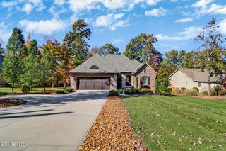 275 Forest Hill Drive, Crossville, TN 38558