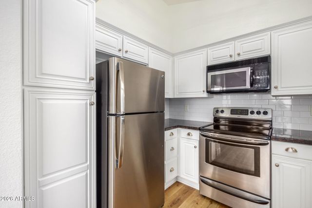 5640 E Bell Road Unit 1100, Scottsdale, AZ 85254